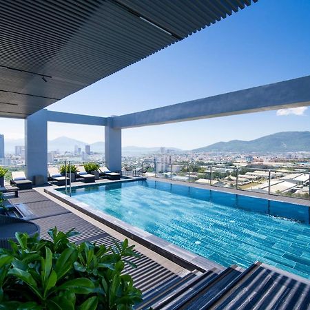 Luxtery Hotel & Spa Da Nang Buitenkant foto