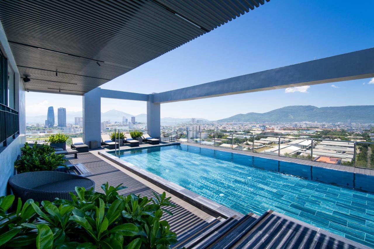 Luxtery Hotel & Spa Da Nang Buitenkant foto