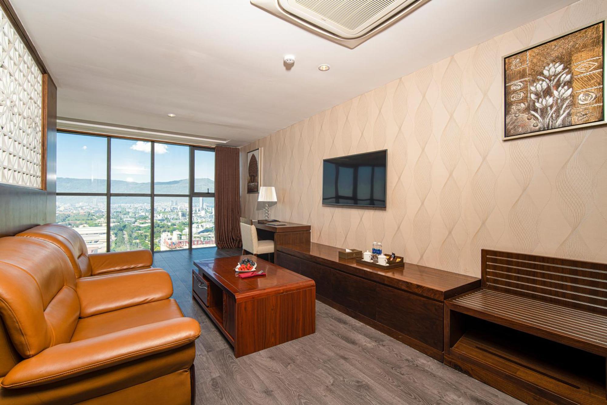 Luxtery Hotel & Spa Da Nang Buitenkant foto