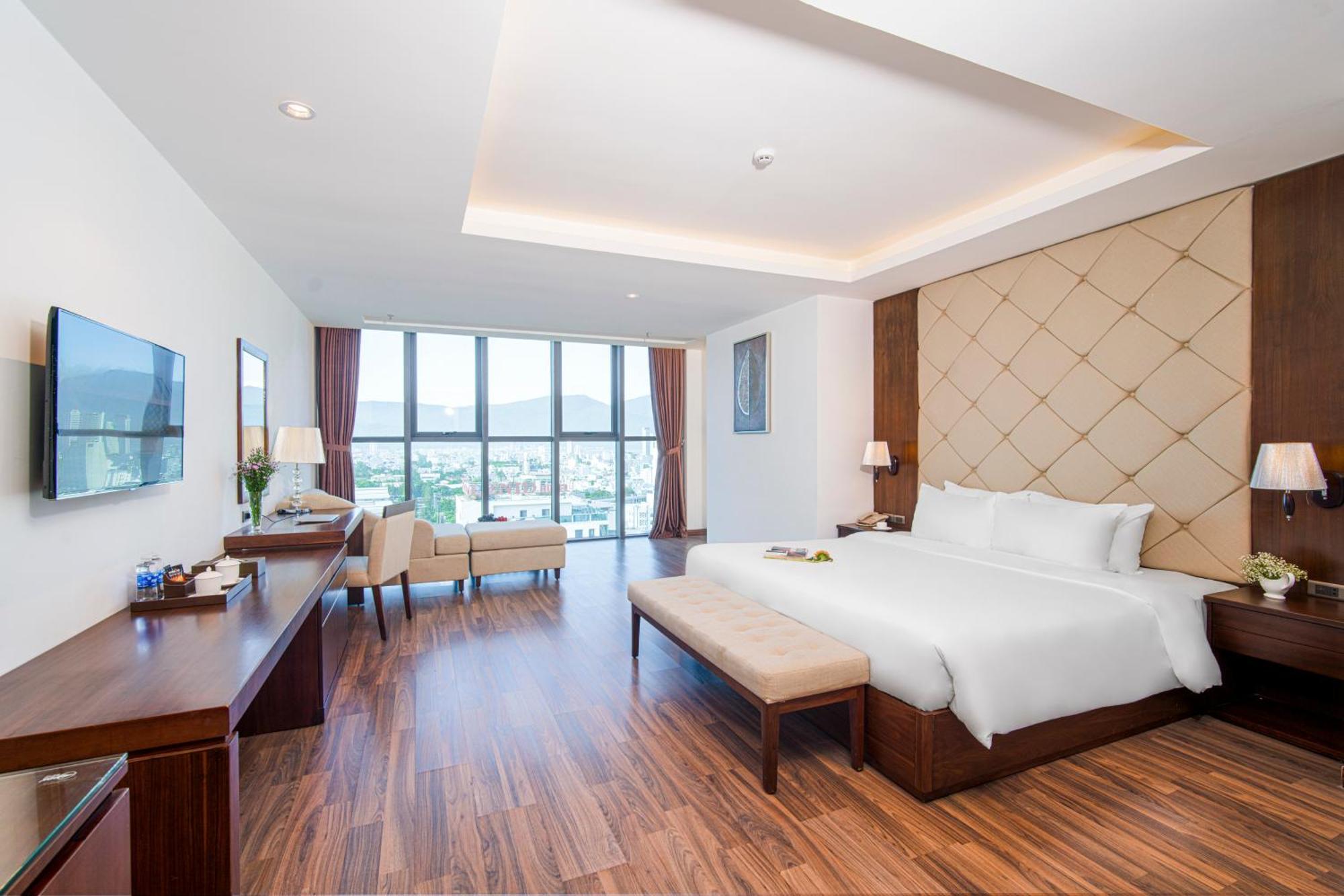 Luxtery Hotel & Spa Da Nang Buitenkant foto